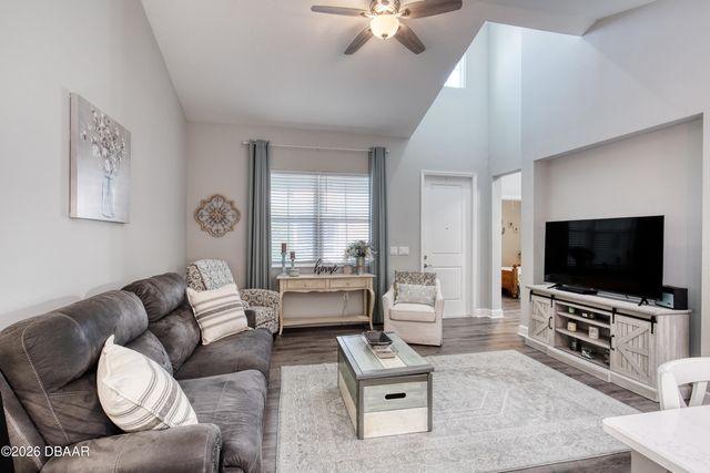 444 Lime Avenue, Daytona Beach, FL 32124