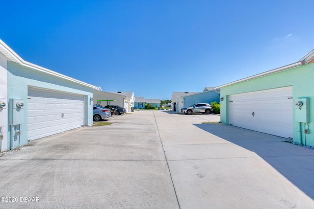 444 Lime Avenue, Daytona Beach, FL 32124