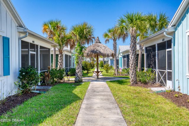 444 Lime Avenue, Daytona Beach, FL 32124