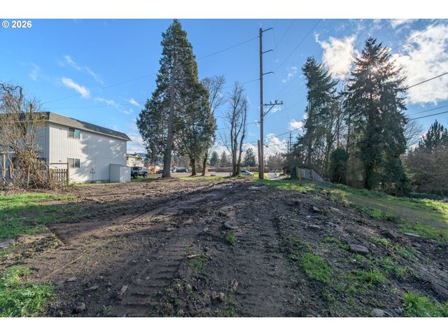 32633 W MCKENZIE St, Eugene, OR 97408