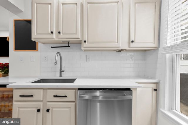 1639 ADDISON ST, Philadelphia, PA 19146