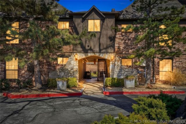 3 Woodward Boulevard 116, Tulsa, OK 74114