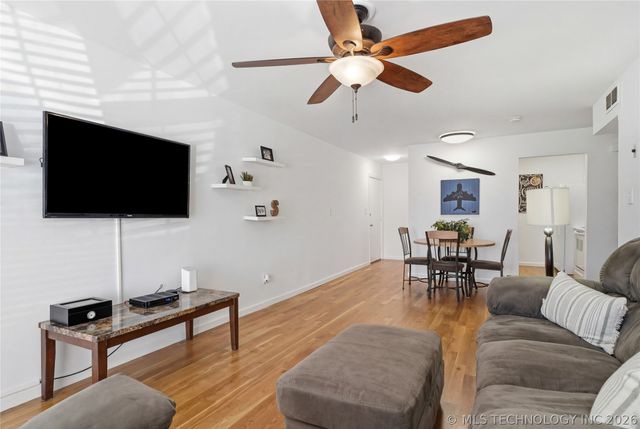 3 Woodward Boulevard 116, Tulsa, OK 74114