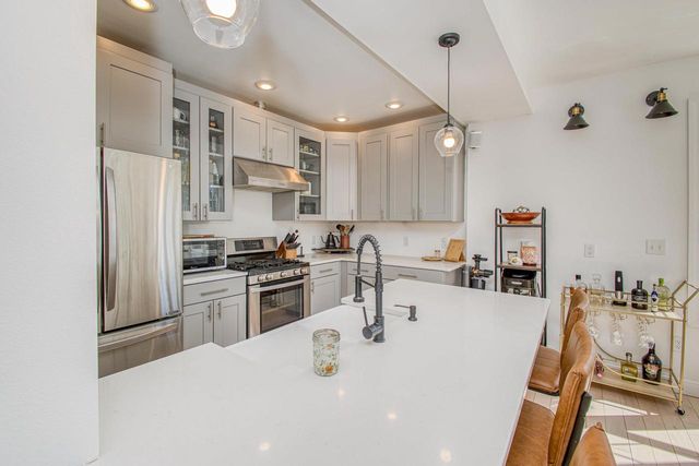 1175 Sunset Drive, Platteville, WI 53818