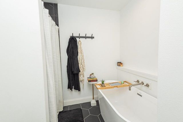 1175 Sunset Drive, Platteville, WI 53818