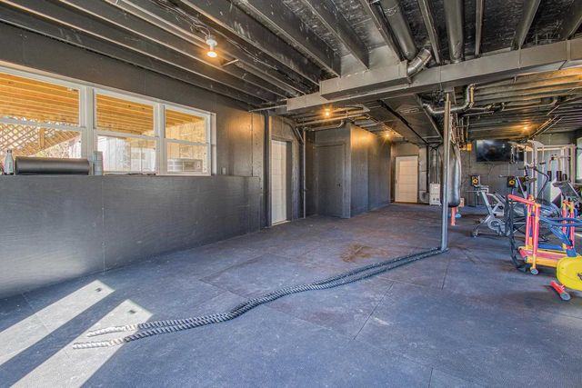 1175 Sunset Drive, Platteville, WI 53818