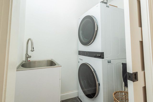 1175 Sunset Drive, Platteville, WI 53818