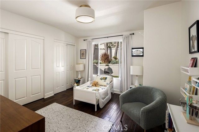 3261 N Knoll Drive, Los Angeles, CA 90068