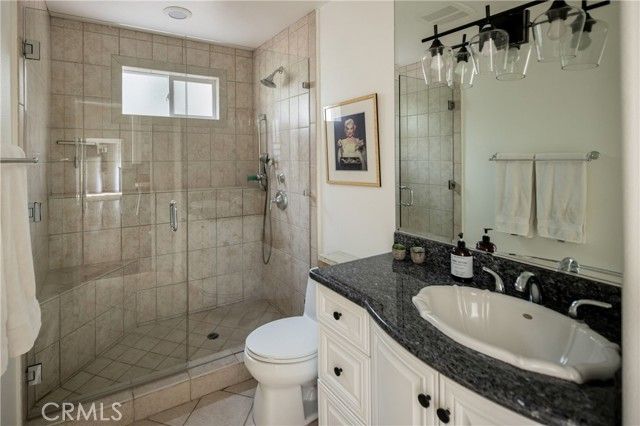 3261 N Knoll Drive, Los Angeles, CA 90068