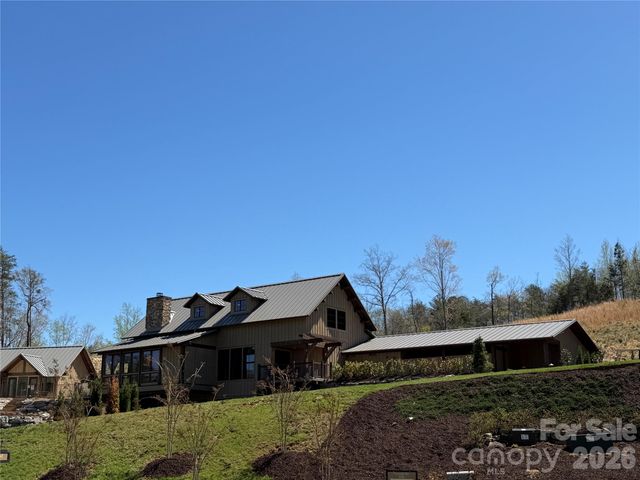 99999 Chestertown Drive, Mill Spring, NC 28756
