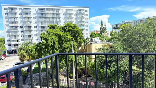 1465 NE 123rd St 404, North Miami, FL 33161