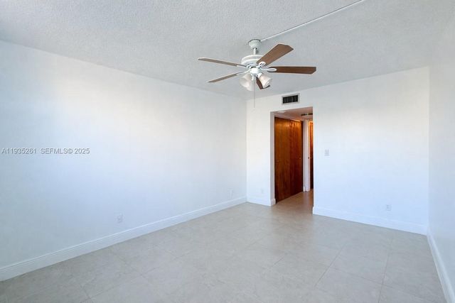 1465 NE 123rd St 404, North Miami, FL 33161