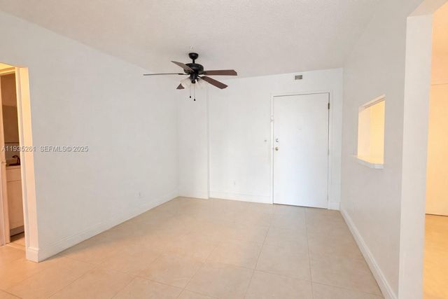 1465 NE 123rd St 404, North Miami, FL 33161