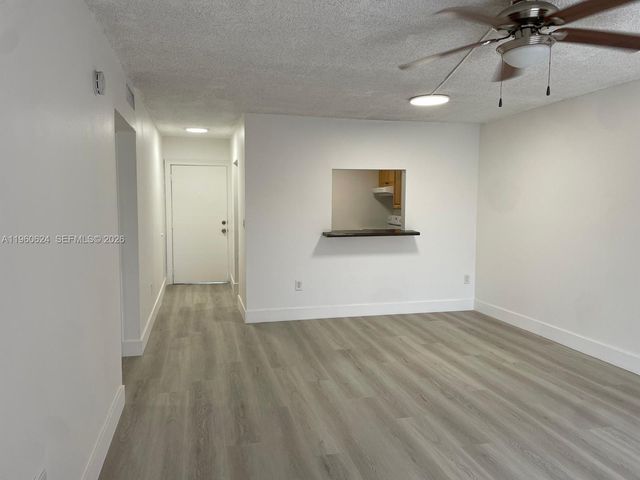 1075 W 68th St 304, Hialeah, FL 33014