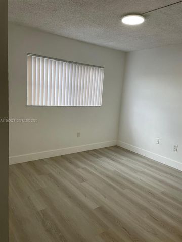 1075 W 68th St 304, Hialeah, FL 33014