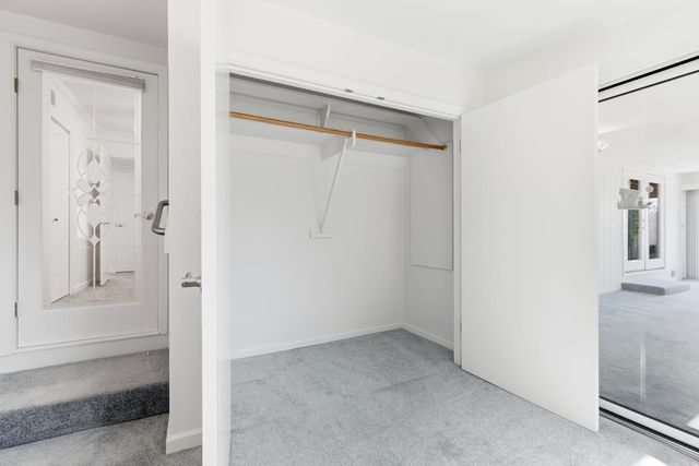 1008 Colonial Ct, Modesto, CA 95350