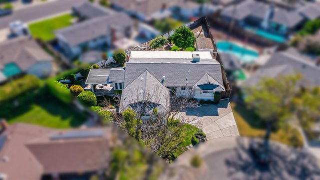 1008 Colonial Ct, Modesto, CA 95350