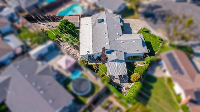 1008 Colonial Ct, Modesto, CA 95350