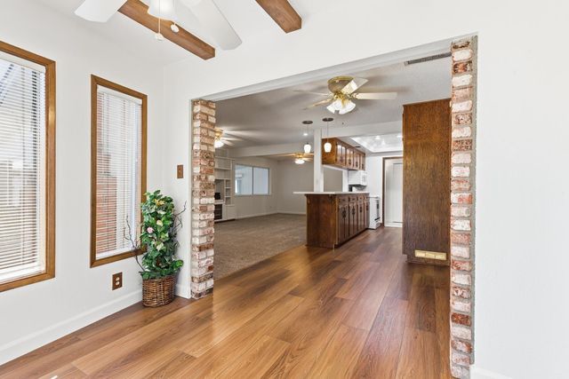 1008 Colonial Ct, Modesto, CA 95350