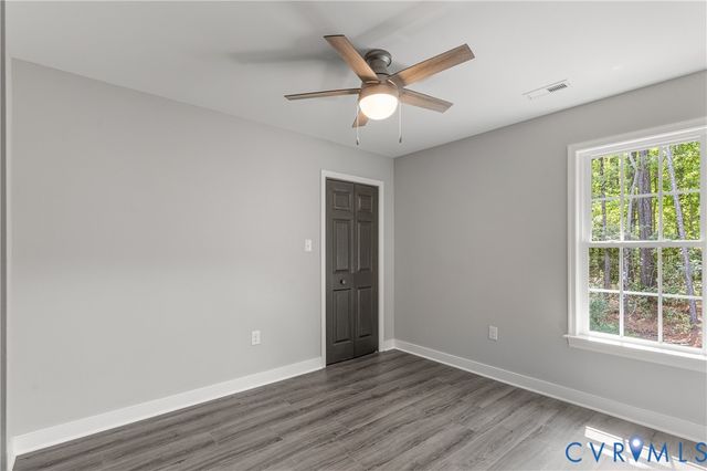 7953 Pennsylvania Ave, West Point, VA 23181