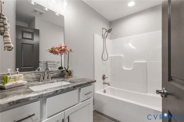 7953 Pennsylvania Ave, West Point, VA 23181