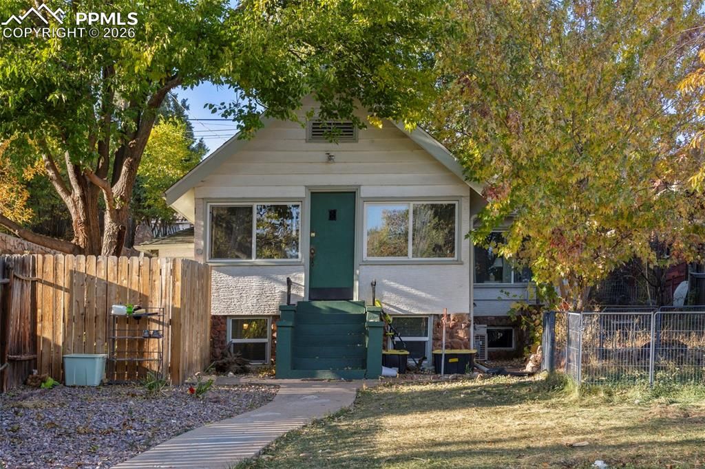 3414 W Pikes Peak Avenue, Colorado Springs, CO 80904