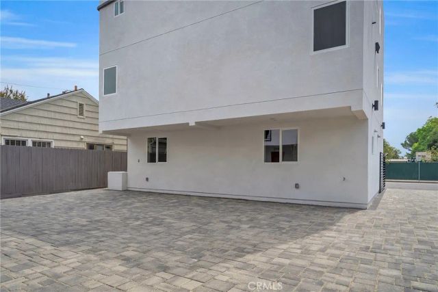 4453 Colfax Ave 1, Studio City, CA 91602