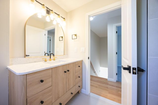 23 Mahogany Drive, Nashua, NH 03062