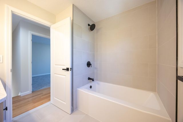 23 Mahogany Drive, Nashua, NH 03062