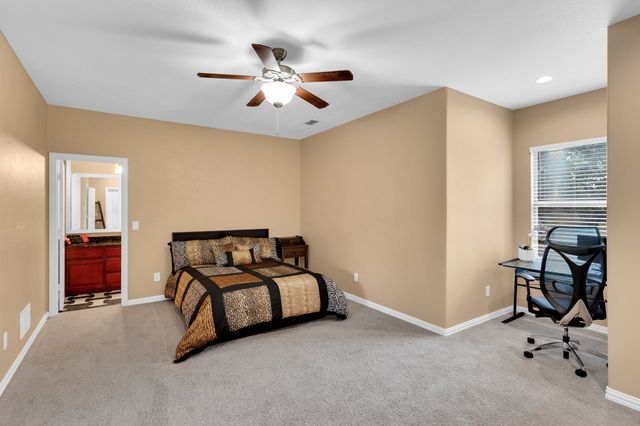 1625 Plum Creek Drive, Midlothian, TX 76065