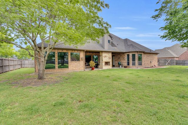 1625 Plum Creek Drive, Midlothian, TX 76065