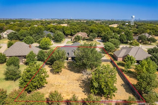 1625 Plum Creek Drive, Midlothian, TX 76065