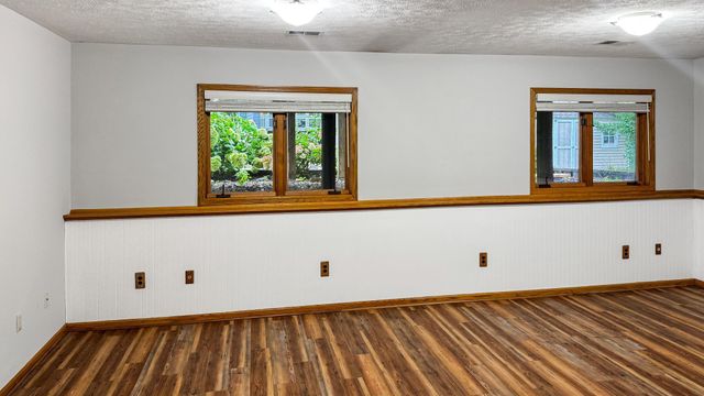 2026 Paulis Drive, Faribault, MN 55021