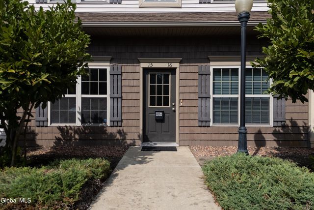 16 Lancaster Place, Milton, NY 12020