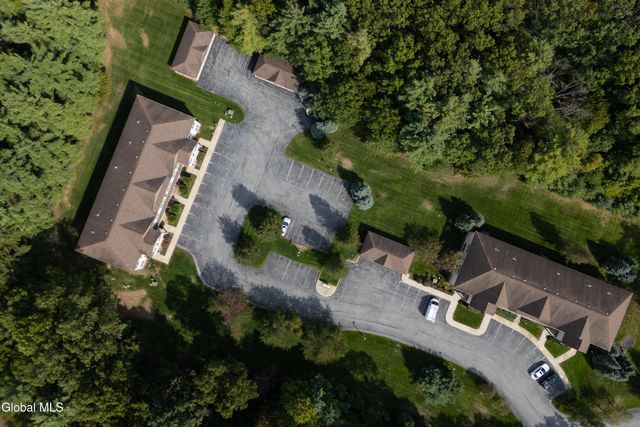 16 Lancaster Place, Milton, NY 12020