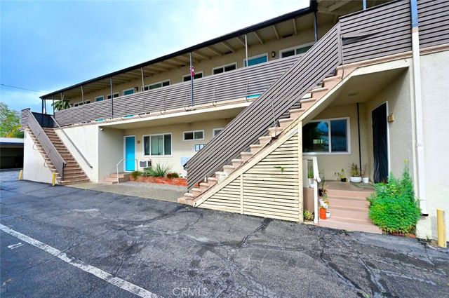 31 N Parkwood Avenue, Pasadena, CA 91106