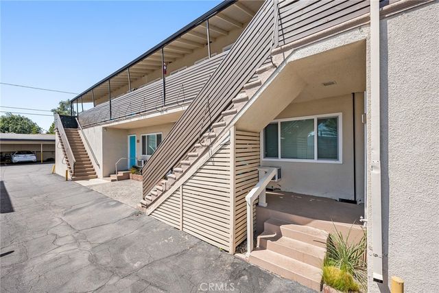 31 N Parkwood Avenue, Pasadena, CA 91106