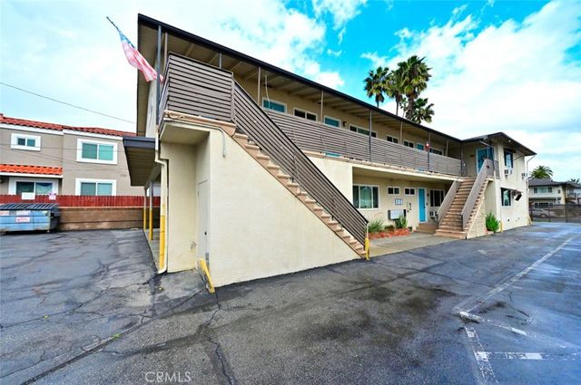 31 N Parkwood Avenue, Pasadena, CA 91106