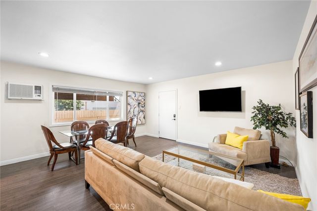 31 N Parkwood Avenue, Pasadena, CA 91106