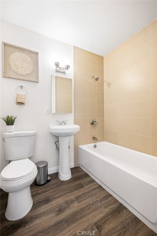 31 N Parkwood Avenue, Pasadena, CA 91106