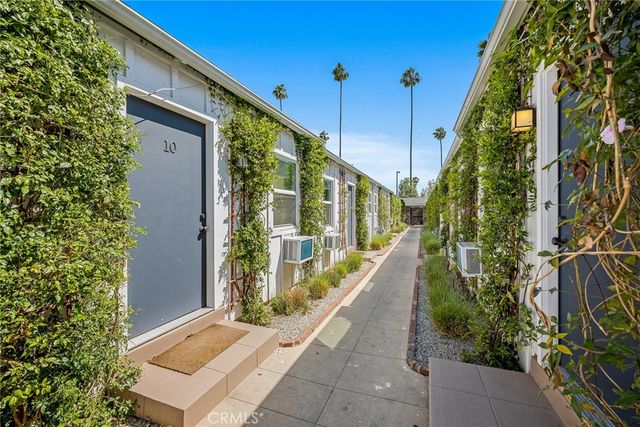 31 N Parkwood Avenue, Pasadena, CA 91106