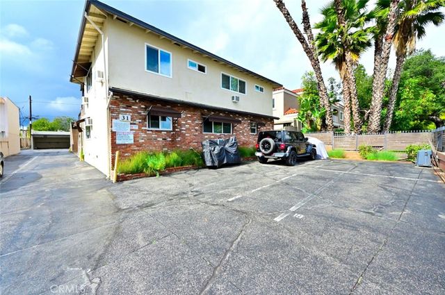 31 N Parkwood Avenue, Pasadena, CA 91106