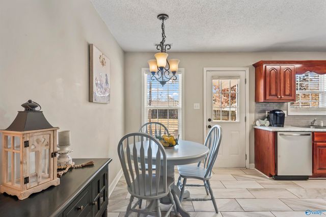 150 Kaylee Loop Road, Hartselle, AL 35640