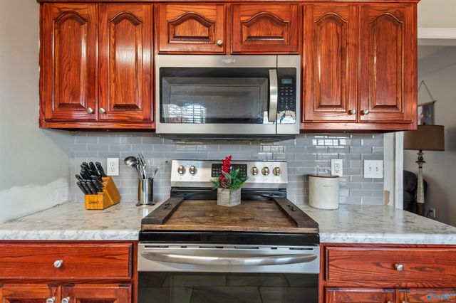 150 Kaylee Loop Road, Hartselle, AL 35640