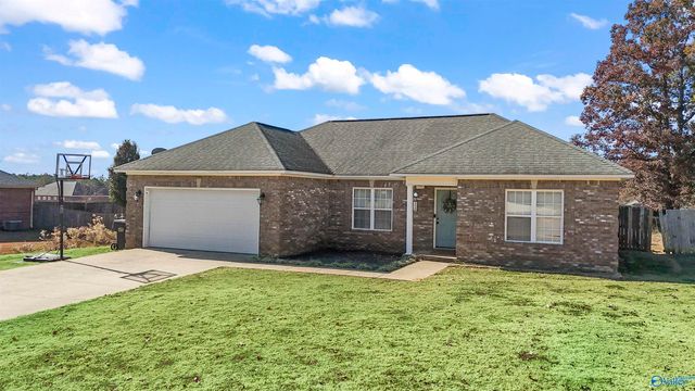 150 Kaylee Loop Road, Hartselle, AL 35640