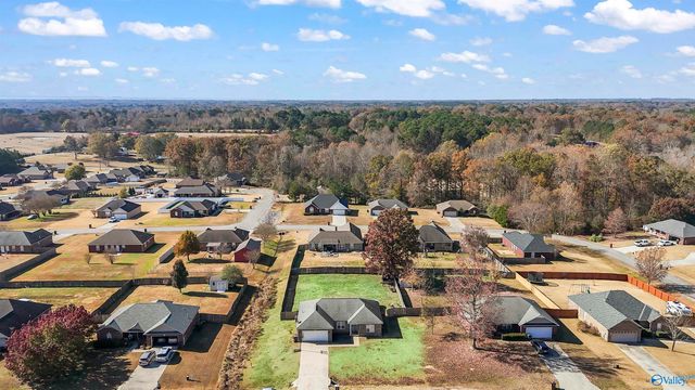 150 Kaylee Loop Road, Hartselle, AL 35640