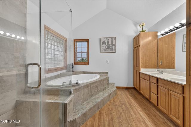 5846 Cherokee Avenue, Walbridge, OH 43465