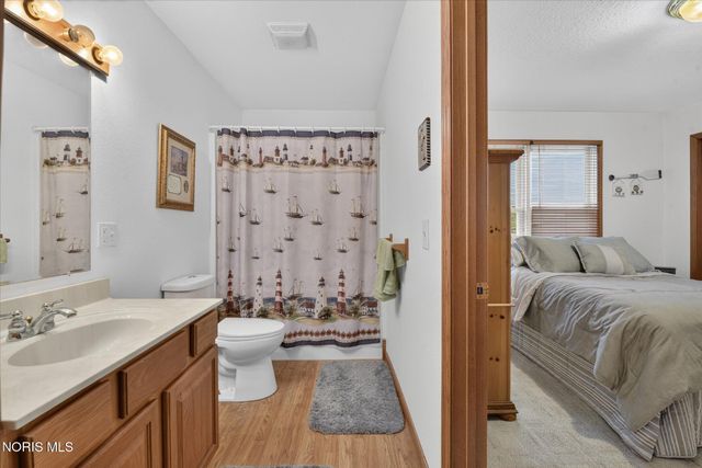 5846 Cherokee Avenue, Walbridge, OH 43465