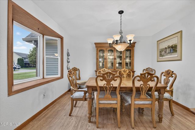 5846 Cherokee Avenue, Walbridge, OH 43465