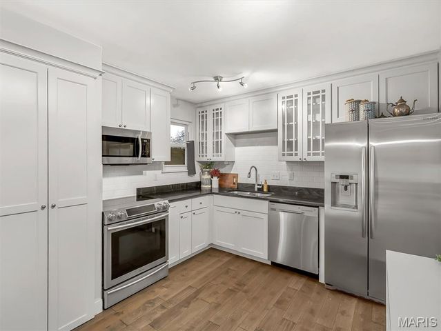 1360 Premio Drive, Fenton, MO 63026